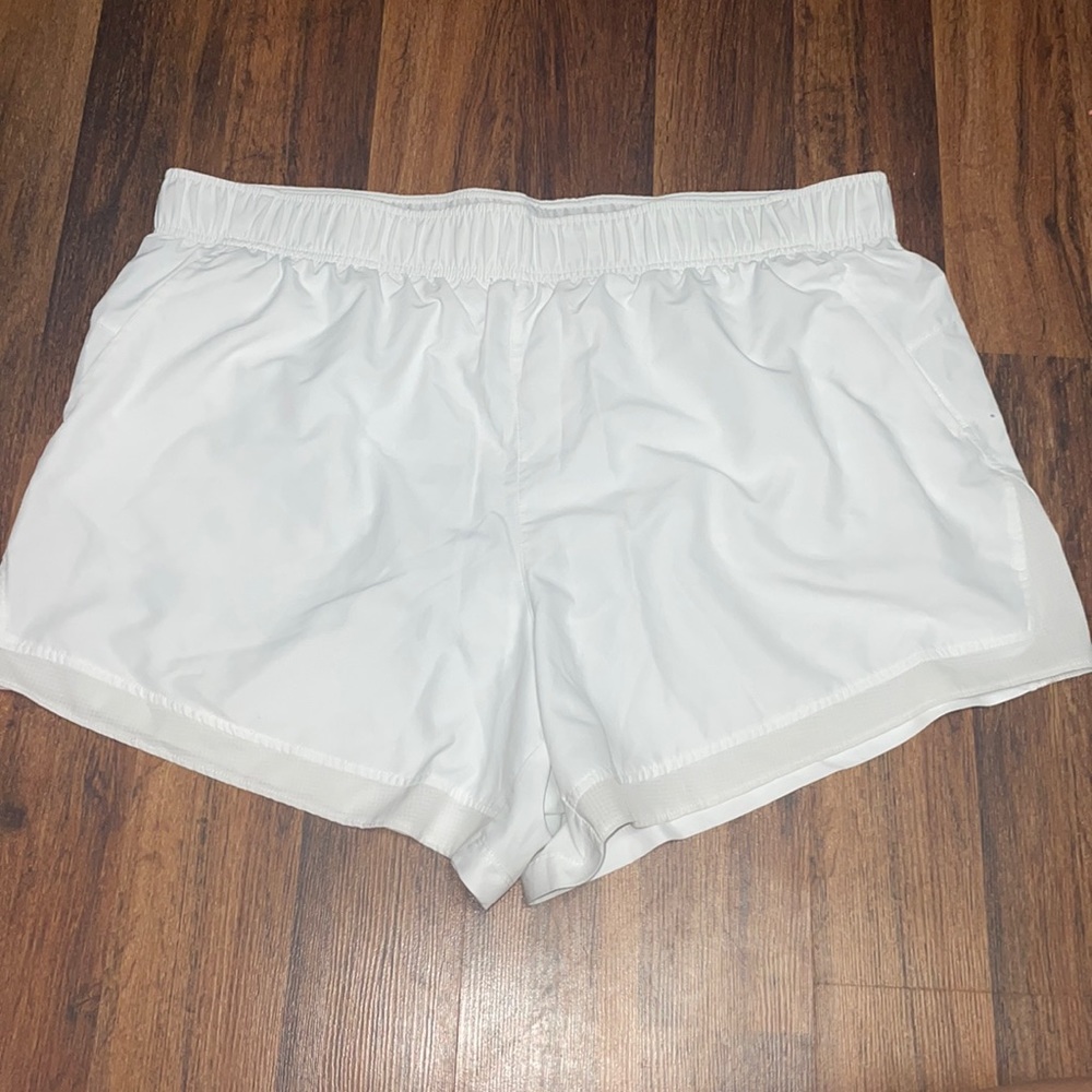 WOMENS ATHLETIC SHORTS